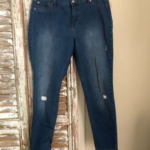 HUE DISTRESSED JEANS